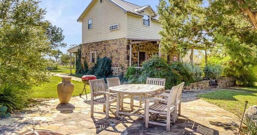 민박 Last Outpost Bandera Ranch House