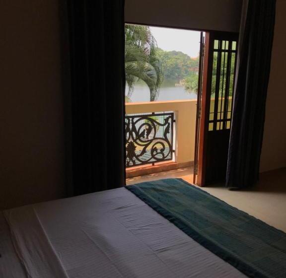 酒店 Amani Lake Resort