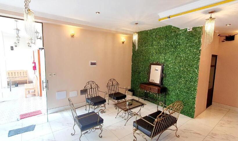 هتل Boutique Vivenzo