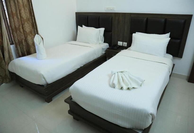 فندق Christian Guest House