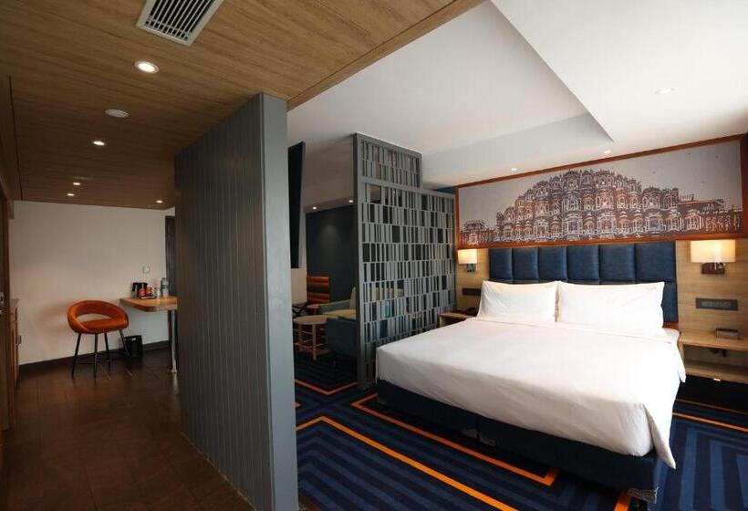 هتل Holiday Inn Express & Suites Jaipur Gopalpura