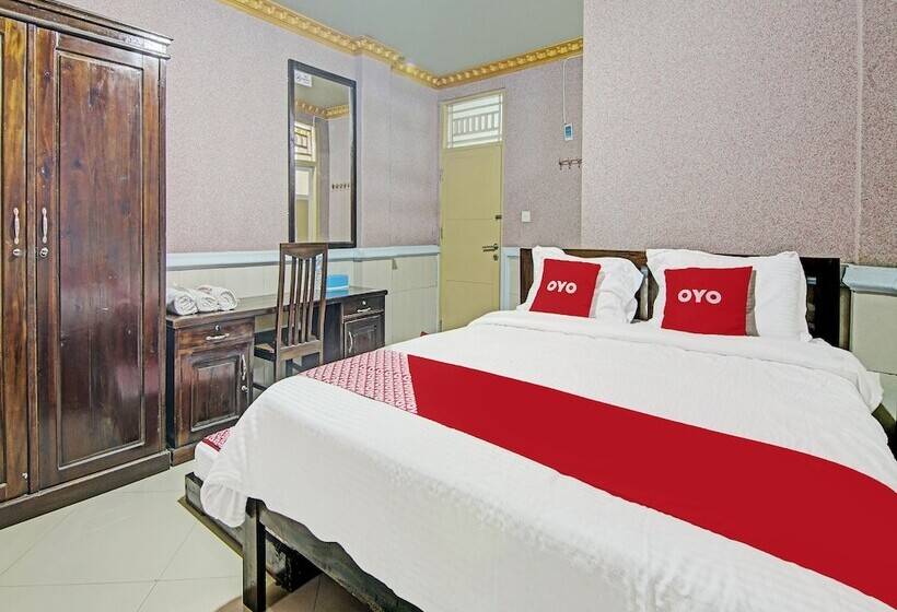 هتل O Fitriaendika Residence Near Pasar Raya Padang