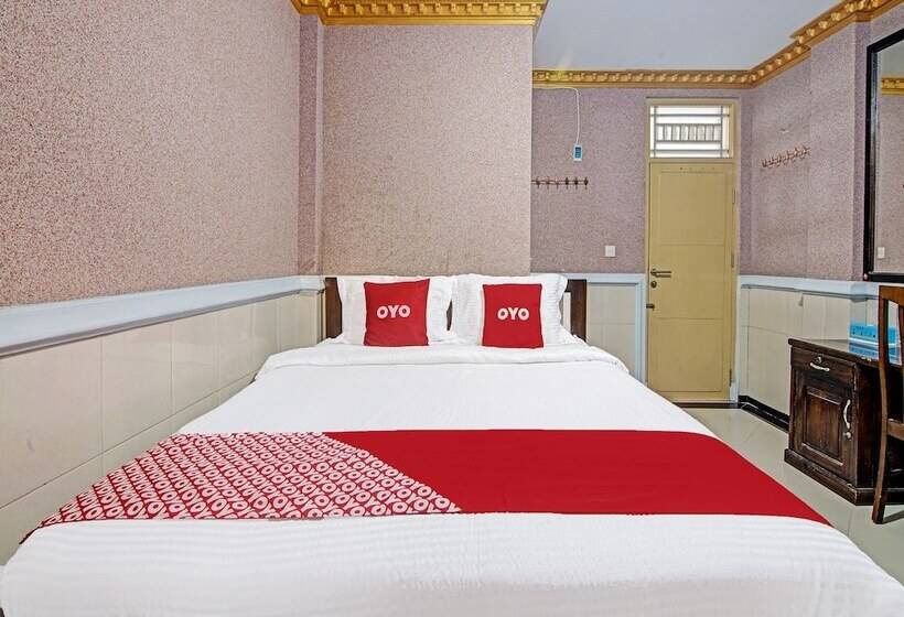 هتل O Fitriaendika Residence Near Pasar Raya Padang
