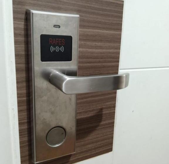 هتل Smart Dream Inn