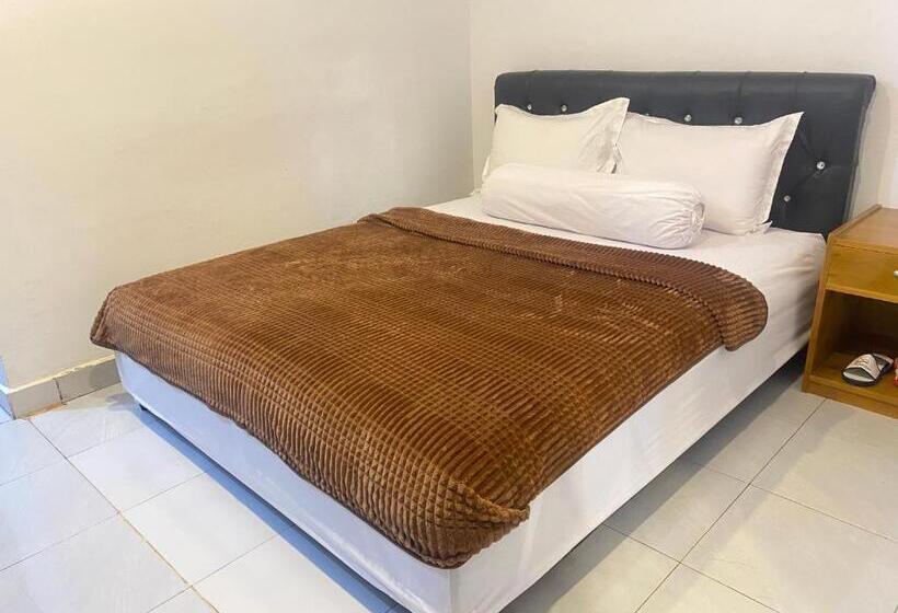 فندق Villa Matano Sorowako 2 Redpartner