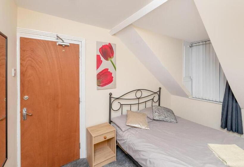 Pensão City Centre Large Luxury Rooms Free Parking