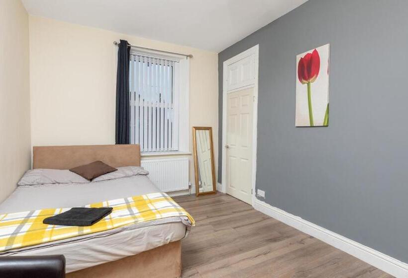 Pensão City Centre Large Luxury Rooms Free Parking