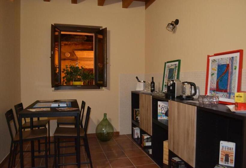 تختخواب و صبحانه Al Borgo Ritrovato
