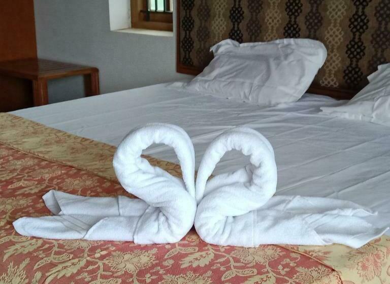 Отель M.a.k Resorts