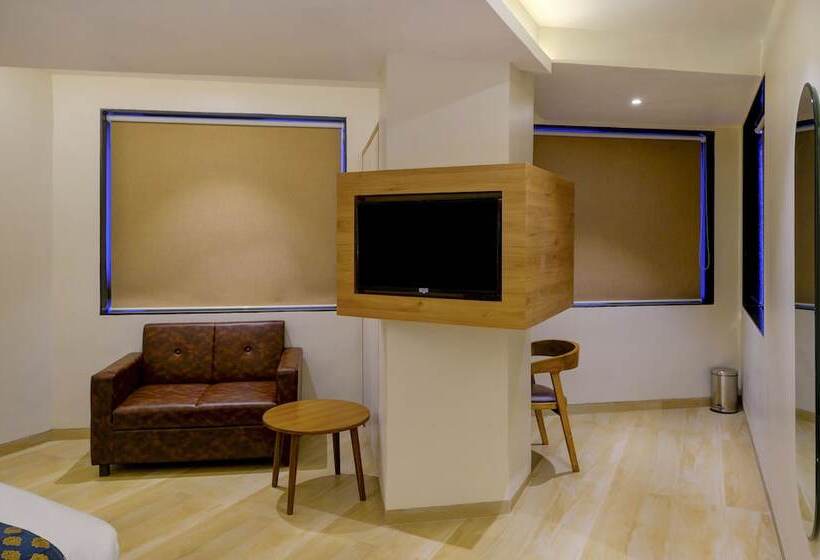 فندق Metropolis Business