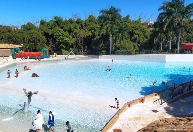 בית מלון כפרי Spazzio Diroma Acqua E Splash Caldas Novas, Gratis Park