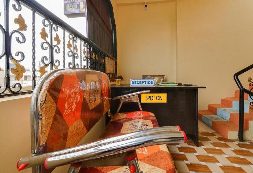 בית מלון כפרי Spot On 804726 Ss Lodge