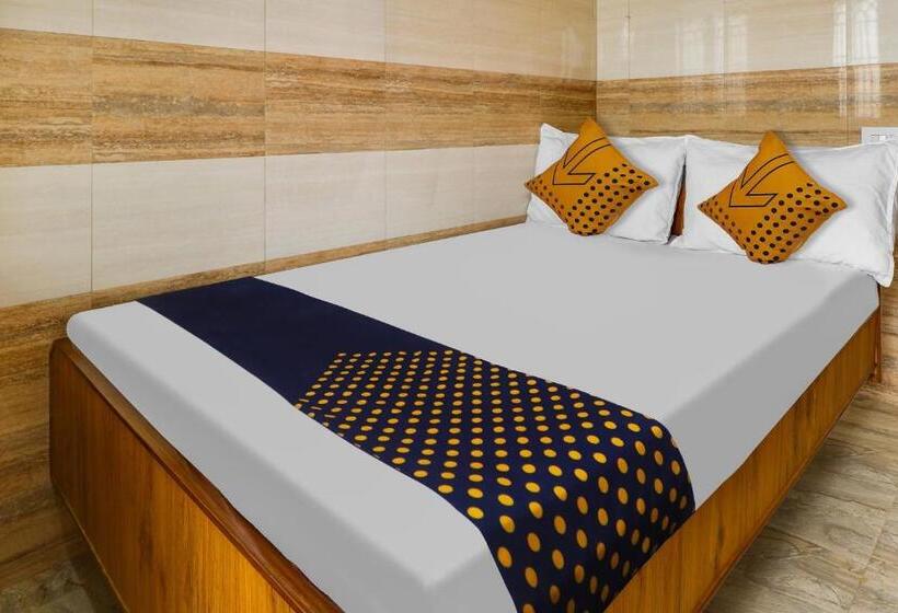 בית מלון כפרי Spot On 804726 Ss Lodge