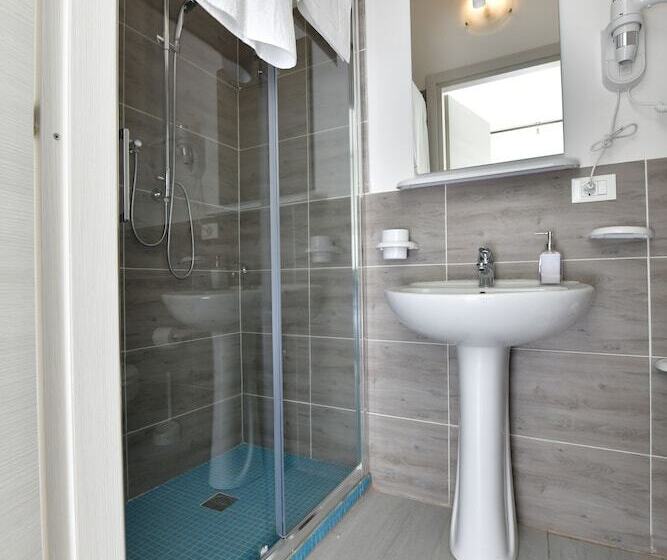 بنسيون A San Lazzaro Rooms