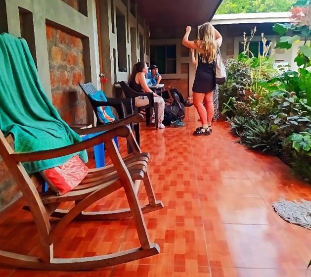 پانسیون Rustic House Hostel