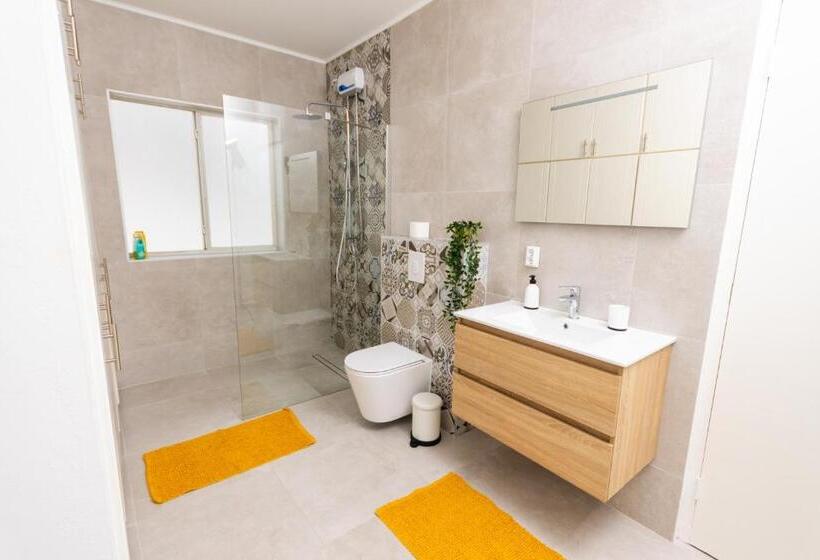 پانسیون Studio Apartment Volterra Curacao