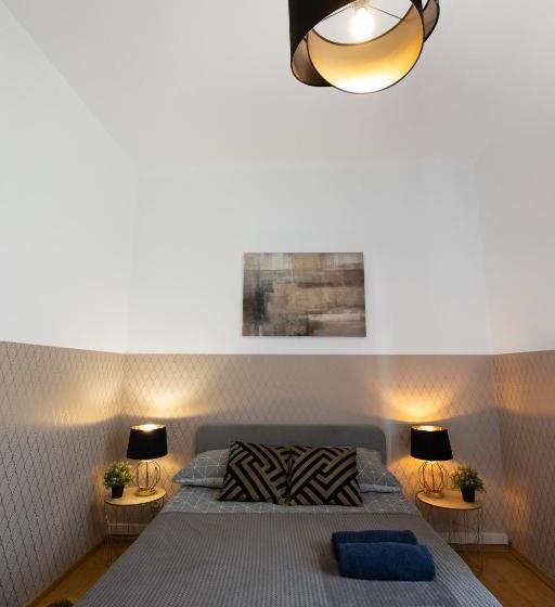 هاستل Clicktheflat Aleje Niepodległości Center Apart Rooms