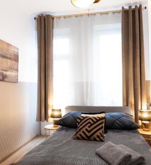 هاستل Clicktheflat Aleje Niepodległości Center Apart Rooms