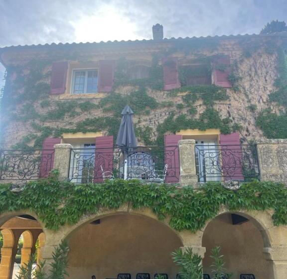 تختخواب و صبحانه Suite Le Quervalat Dans Magnifique Bastide 18eme