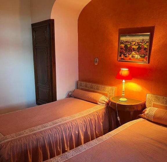 تختخواب و صبحانه Suite Le Quervalat Dans Magnifique Bastide 18eme