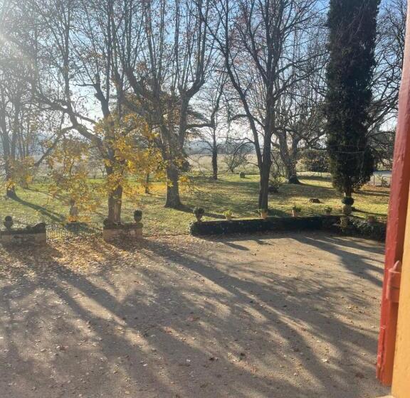 تختخواب و صبحانه Suite Le Quervalat Dans Magnifique Bastide 18eme
