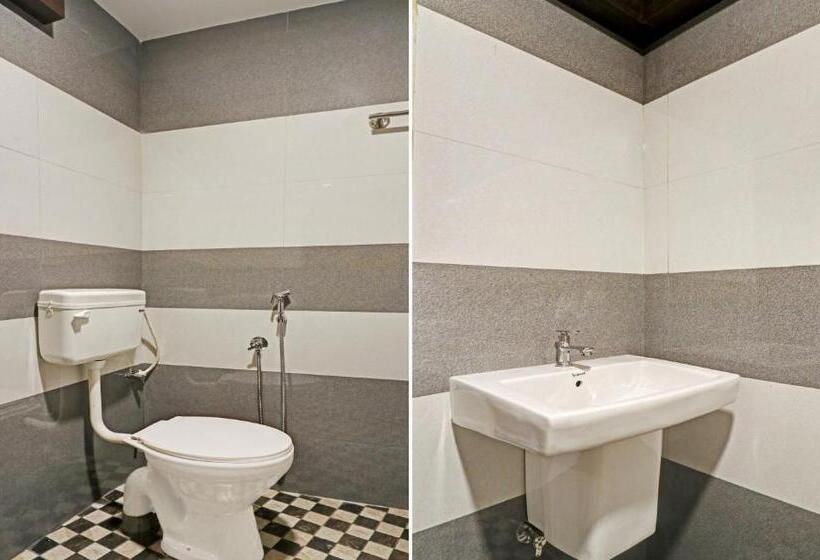 Itsy Hotels Sapphire Residency