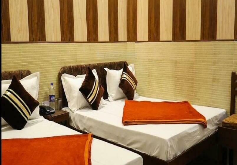 호텔 Sanyal Inn, Haridwar