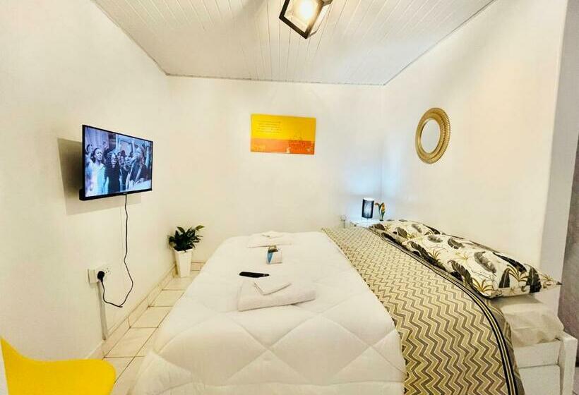 بنسيون 2 Cozy Queen Ensuite Guest Houses By Wilson Airport