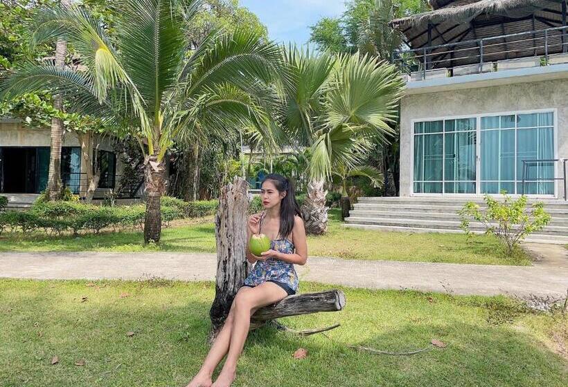 استراحتگاه Kohmak Homehug&beachclub
