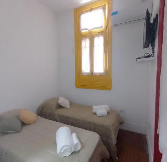 تختخواب و صبحانه Aristobulo