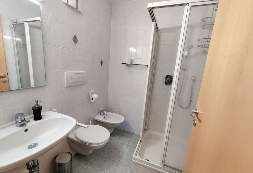 Bed and Breakfast Beautiful Residence Klementhof With Garden And A Seasonal Outdoor Pool