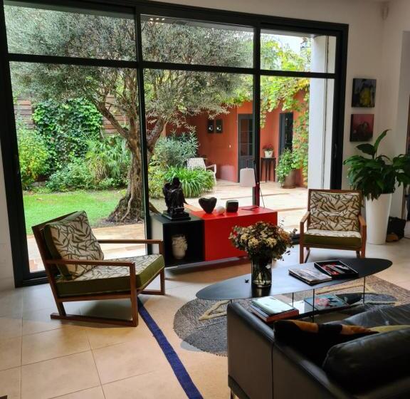 تختخواب و صبحانه Suite Indépendante Avec 1 Chambre Et 1 Bureau