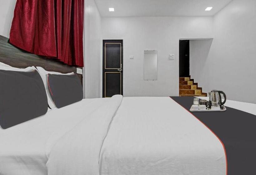 Collection O Hotel Sairaj Lodging & Boarding