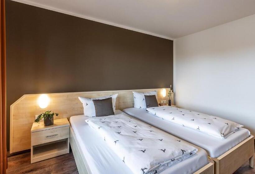 בית מלון כפרי Brauereigasthof Hofmark