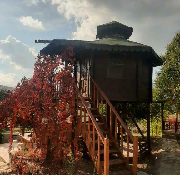 هتل Esvi̇da Arzum Bungalow