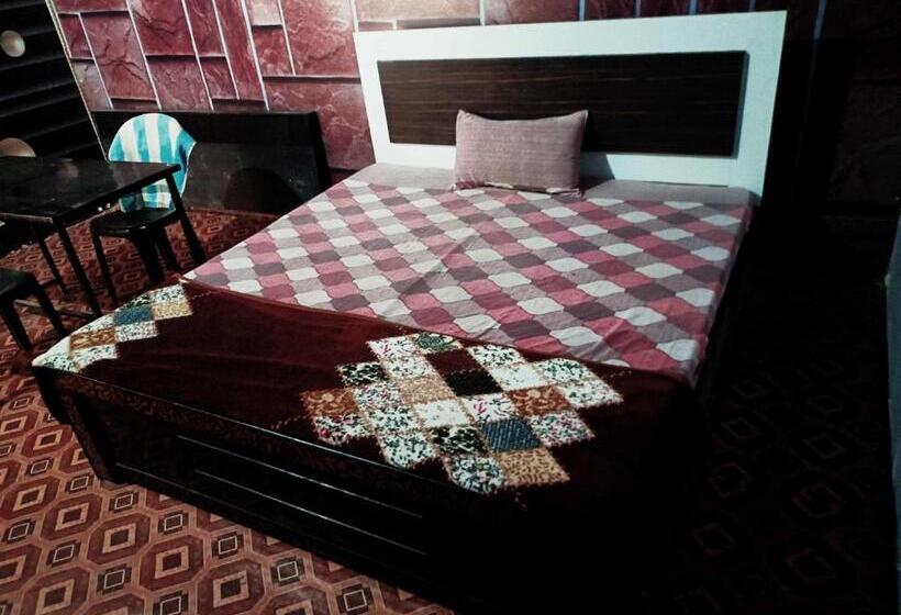 בית מלון כפרי Oyo 70132 Mayur Guest House