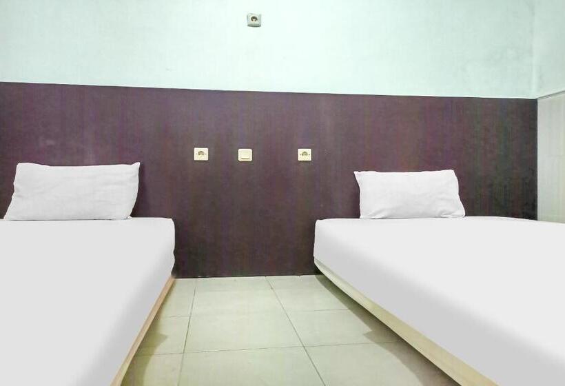 هتل Oyo 91936  Lima Dara