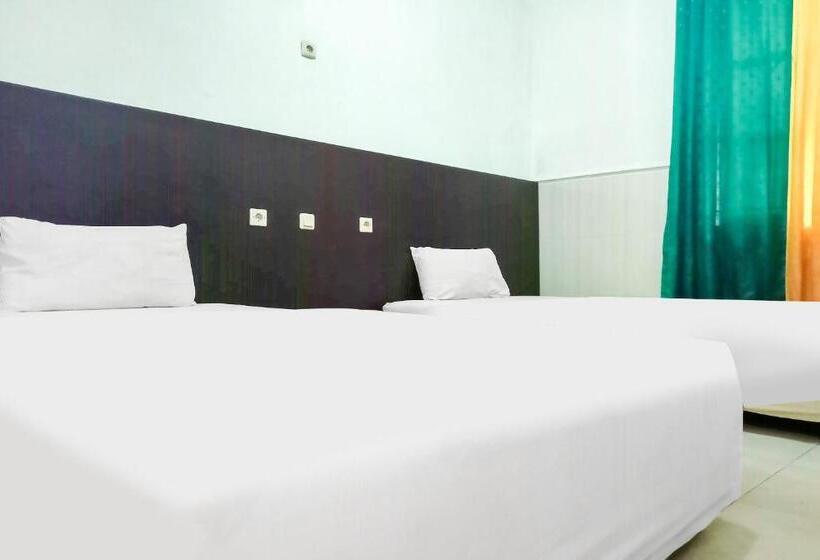 هتل Oyo 91936  Lima Dara