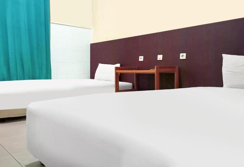 هتل Oyo 91936  Lima Dara