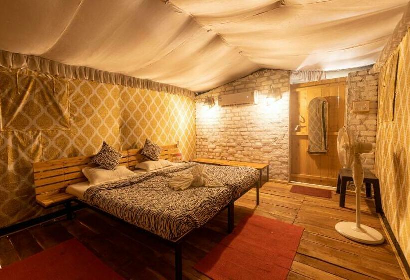ホテル Pench Tiger Camp