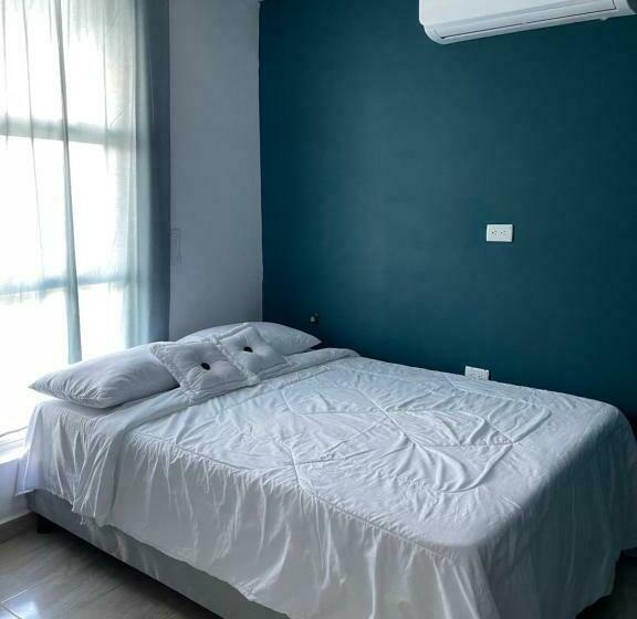 펜션 Work Space Hostal