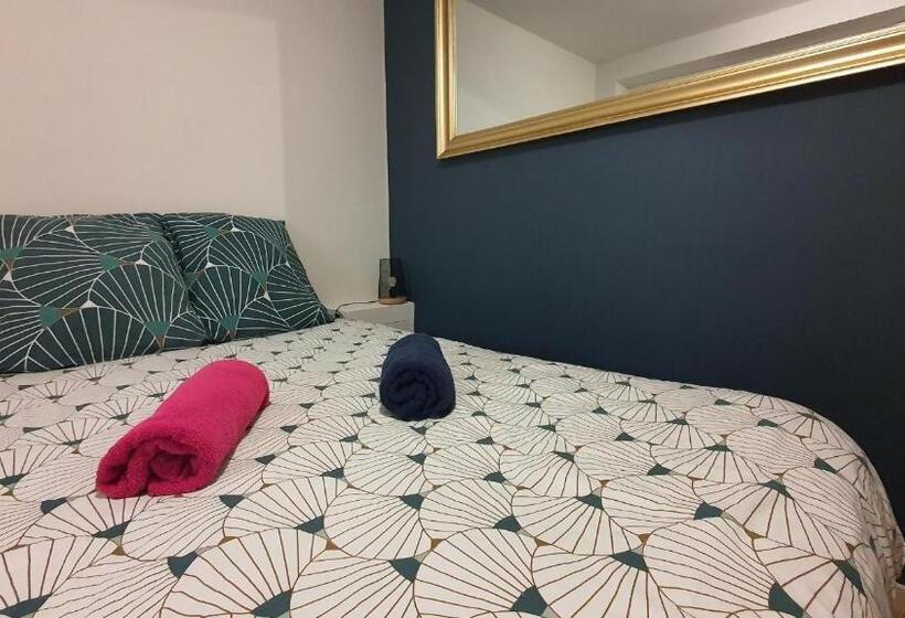 تختخواب و صبحانه Chambre Balnéo à Chaumont