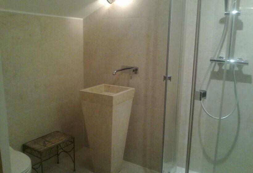 ベッドアンドブレックファースト Chambres Des Eaux 28 Baptistine