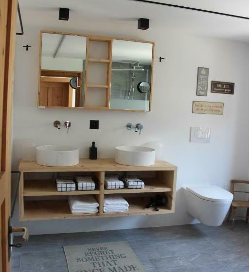 ベッドアンドブレックファースト Paclera79