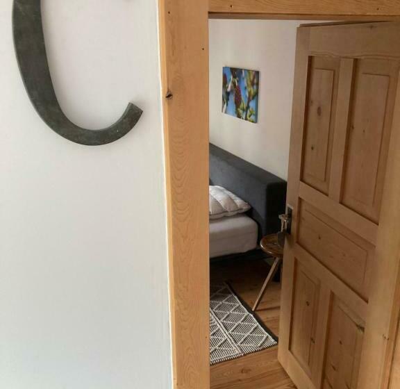 ベッドアンドブレックファースト Paclera79