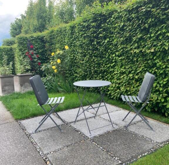 مبيت وإفطار The Greytown Loft