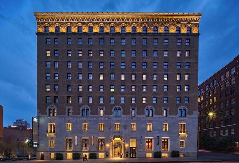 21c Museum Hotel St Louis