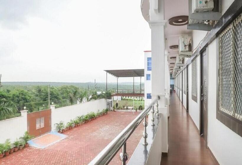 ホテル Gopal, Khargone