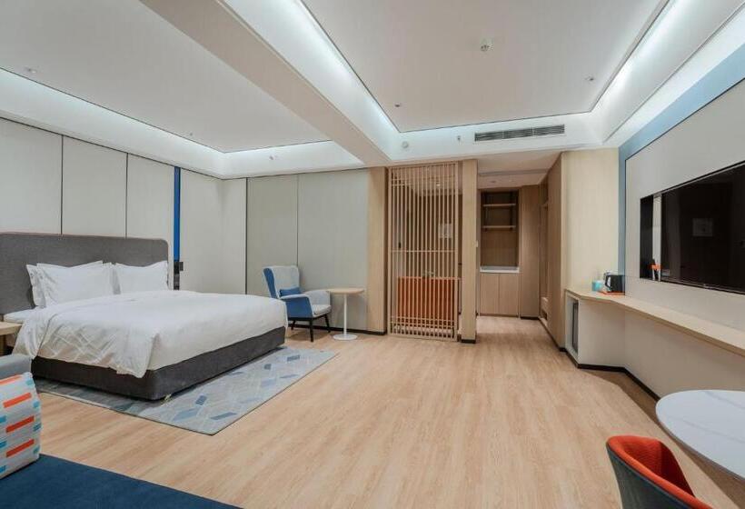 ホテル Holiday Inn Express Qingdao Northern West Coast, An Ihg
