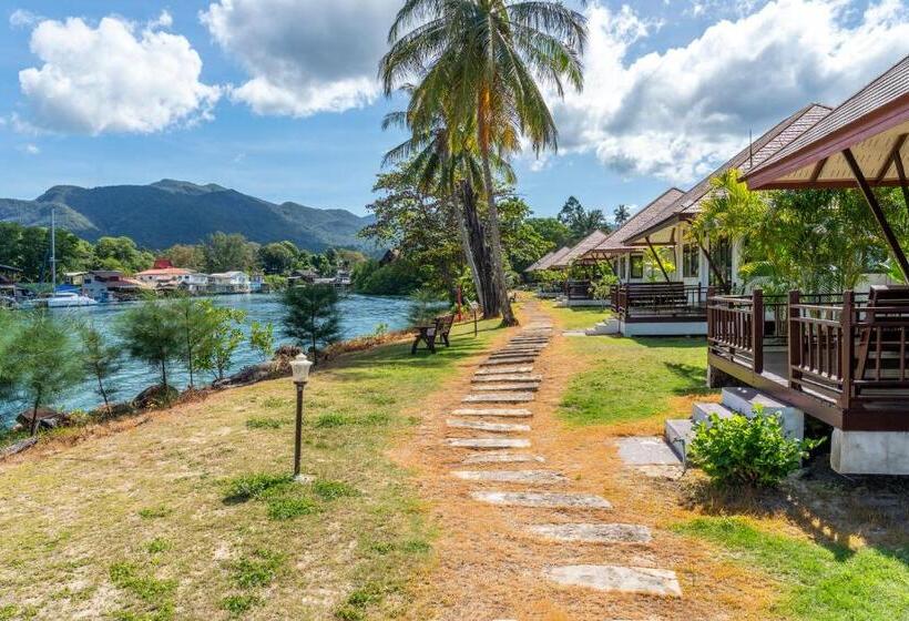 هتل Koh Chang Longstay Resort